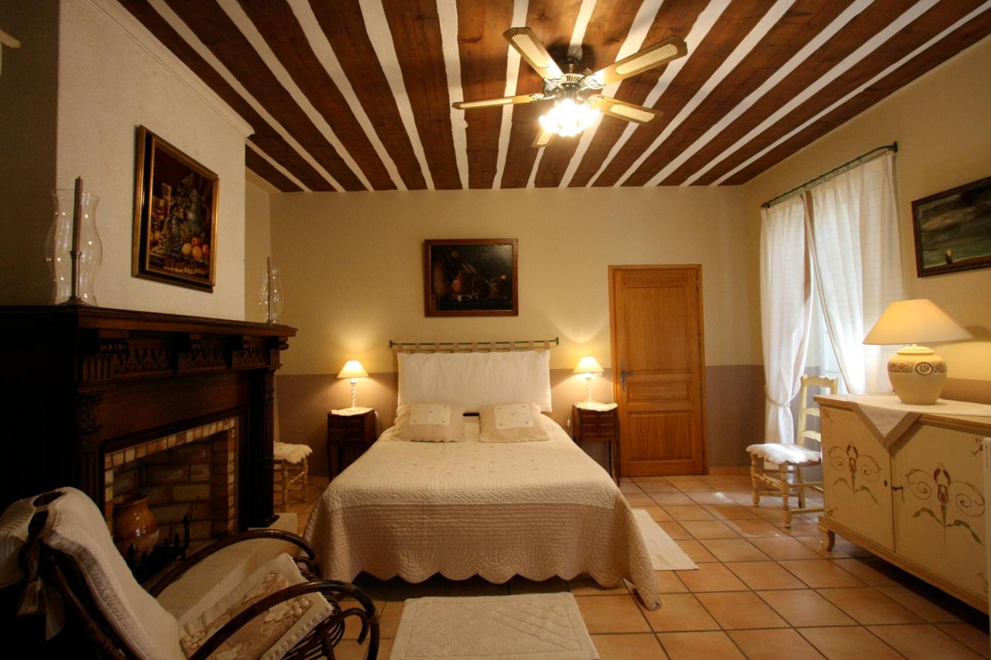 Апартаменты Mas Alpilles Soleil Сен-Реми-де-Прованс Экстерьер фото
