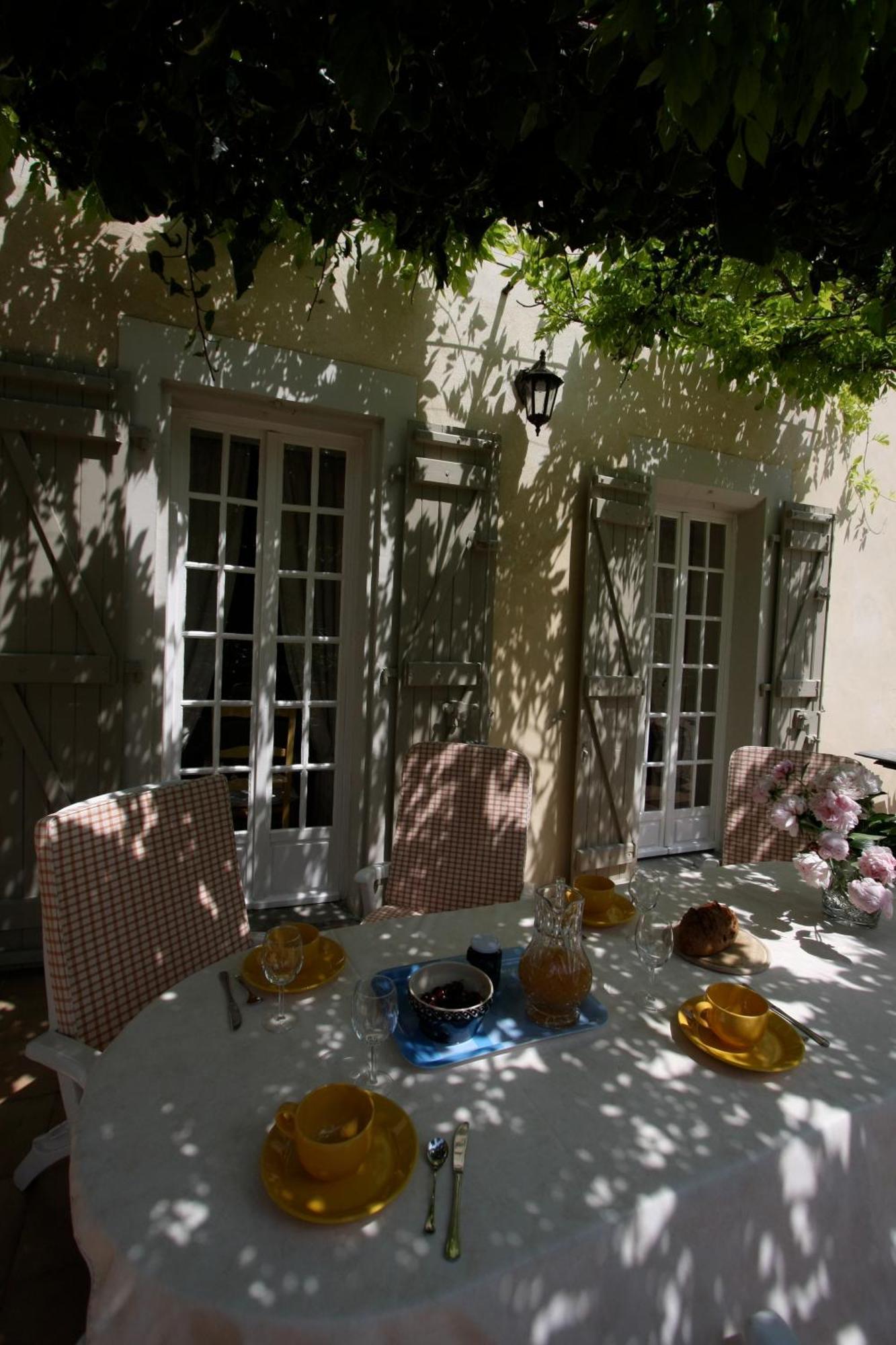 Апартаменты Mas Alpilles Soleil Сен-Реми-де-Прованс Экстерьер фото