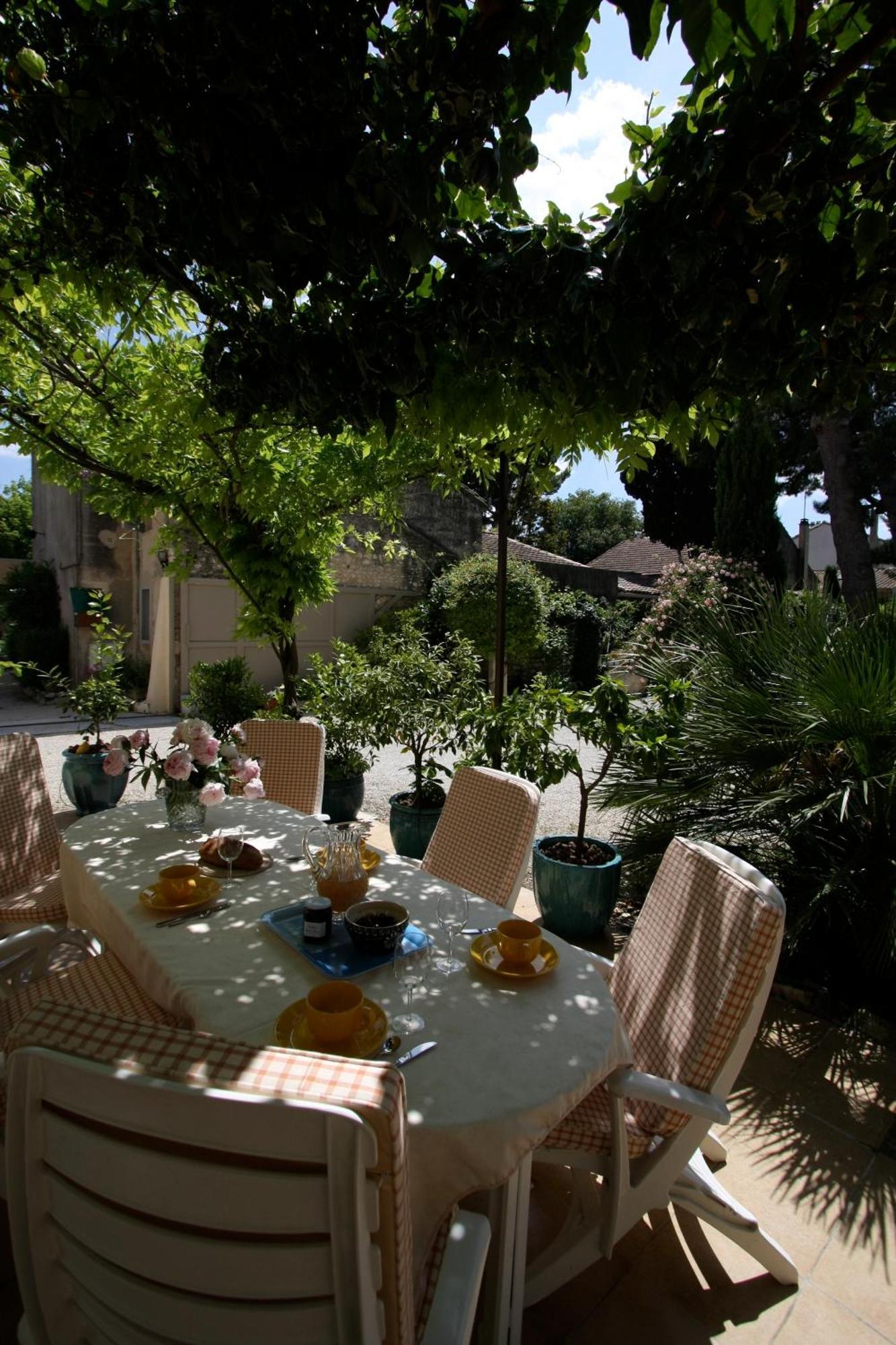 Апартаменты Mas Alpilles Soleil Сен-Реми-де-Прованс Экстерьер фото